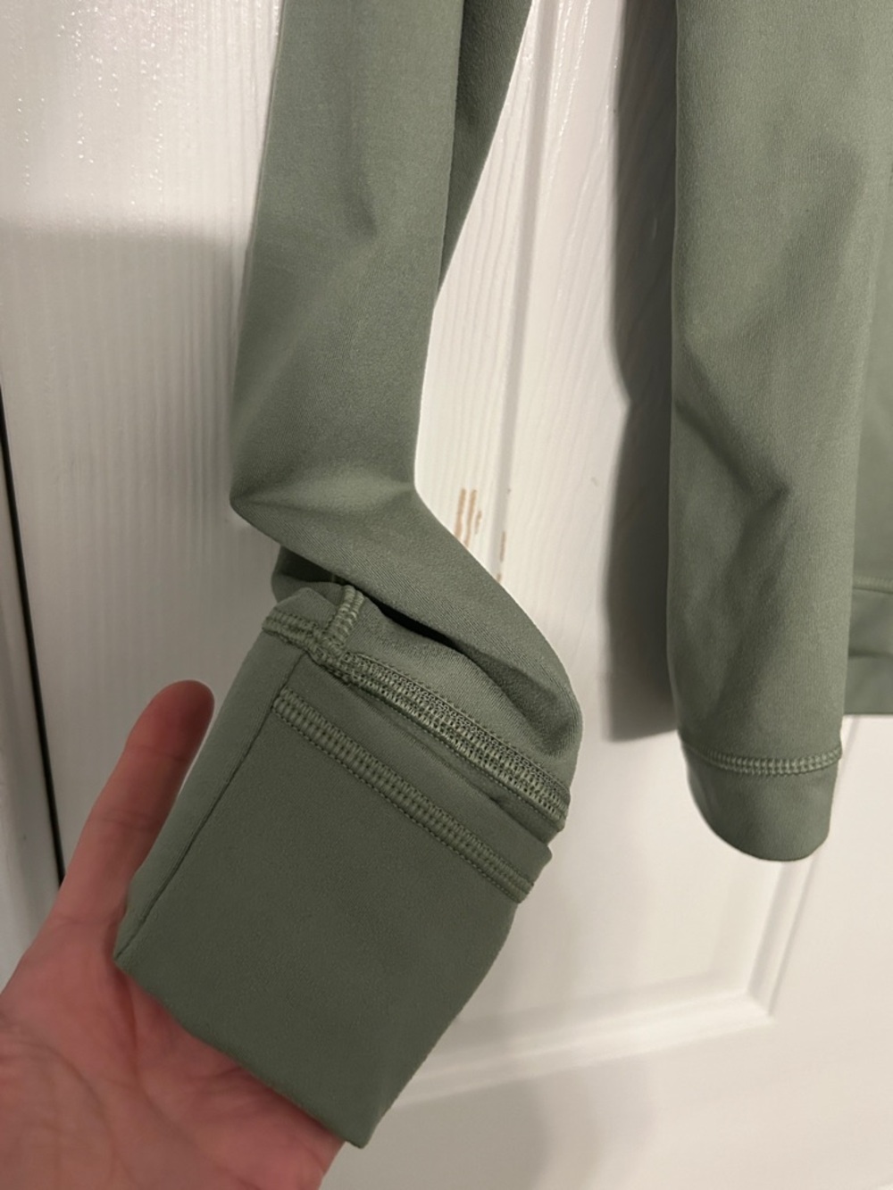 Lululemon It's Rulu Long-Sleeve Shirt Size 4 Like New - Picture 4 of 16